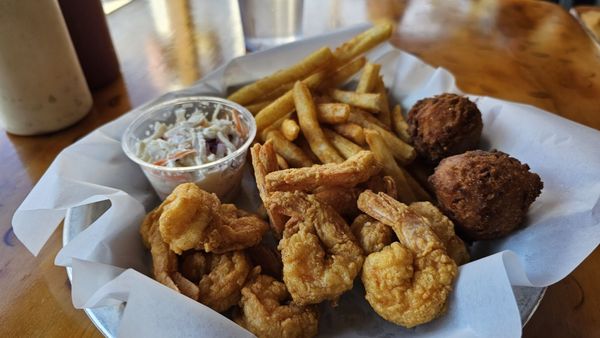 Low Country Fish Camp by null