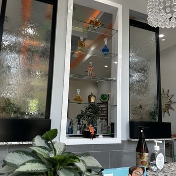 AURA Nail Bar - Front Entrance - Waxing Near Me - Dallas, Texas