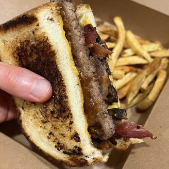 Milwaukee Burger Company - Wisconsin Sourdough - Burgers Near Me - Franklin, Wisconsin Milwaukee Burger Company - Wisconsin Sourdough - Burgers Near Me - Franklin, Wisconsin