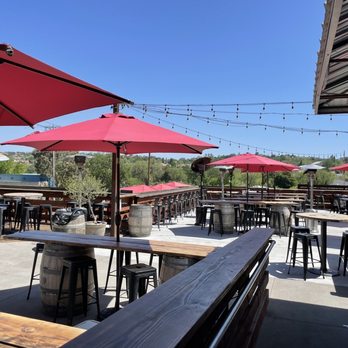 Iron Oaks Winery - Outdoor venue - Wine Tasting Room Near Me - Paso Robles, California Iron Oaks Winery - Outdoor venue - Wine Tasting Room Near Me - Paso Robles, California