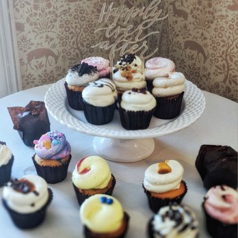 Sweet Melissa - Beautiful selection with multiple flavors - Bakeries Near Me - Middletown, Delaware