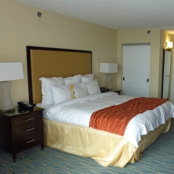 Miami Marriott Biscayne Bay - Bed - Hotels Near Me - Miami, Florida Miami Marriott Biscayne Bay - Bed - Hotels Near Me - Miami, Florida
