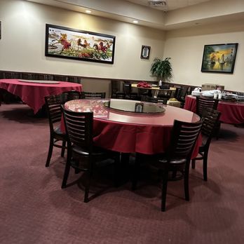 Great Wall Chinese Cuisine - Inside - Chinese Near Me - Clovis, California