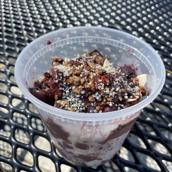Freddy's Deli - Deluxe Acai Bowl (TikTok: @justandyvu) - Delis Near Me - Irvine, California Freddy's Deli - Deluxe Acai Bowl (TikTok: @justandyvu) - Delis Near Me - Irvine, California