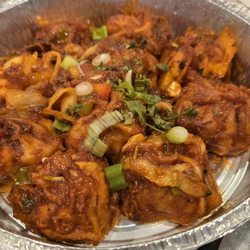 Chili chicken momos