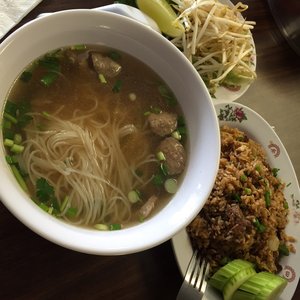 Lao Kitchen Noodle House 77 Photos 78 Reviews Laotian 1006 N Court St Visalia Ca Restaurant Reviews Phone Number Yelp