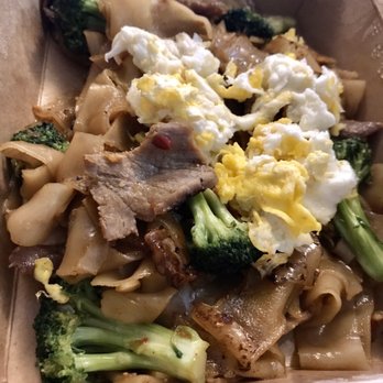 KIIN Thai Eatery - See Ew (with beef) - Thai Near Me - Burbank, California