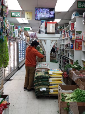 Khaamar Baari by null