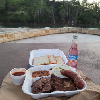 Buzzie's Bar-B-Q - Barbeque Near Me - Kerrville, Texas Buzzie's Bar-B-Q - Barbeque Near Me - Kerrville, Texas