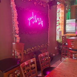 Andalucia bar & lounge - Inside