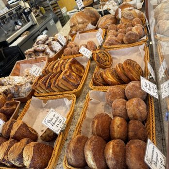 La Française Bakery - Selection of scrumptious looking bakery items - Bakeries Near Me - Breckenridge, Colorado La Française Bakery - Selection of scrumptious looking bakery items - Bakeries Near Me - Breckenridge, Colorado