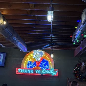Stiles Switch BBQ & Brew - Dining area - Barbeque Near Me - Austin, Texas