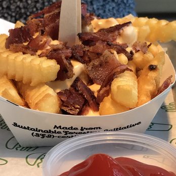 Shake Shack El Segundo - Burgers Near Me - El Segundo, California Shake Shack El Segundo - Burgers Near Me - El Segundo, California