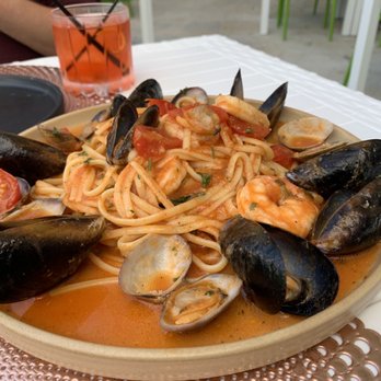 Petralunga - Linguine Seafood - Pizza Near Me - Miami, Florida