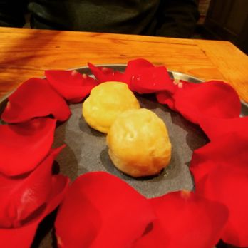 Preserve - Amuse bouche of gougeres on a bed of rose petals - Bars Near Me - Annapolis, Maryland
