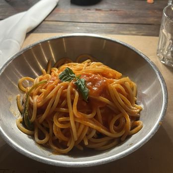 Pasta e Basta - Spaghetti Al Pomodoro - Italian Near Me - Miami, Florida