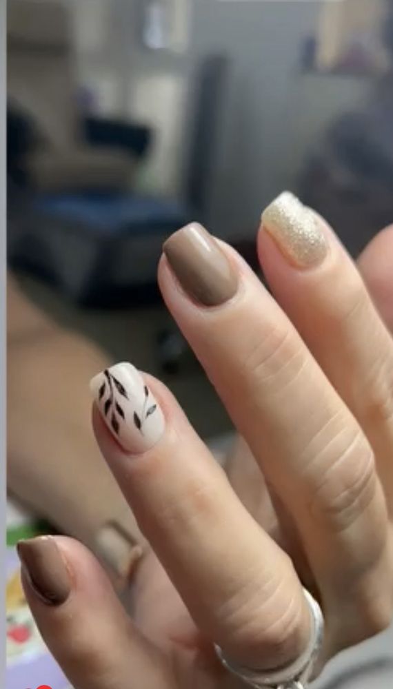 The Nails Space Logo