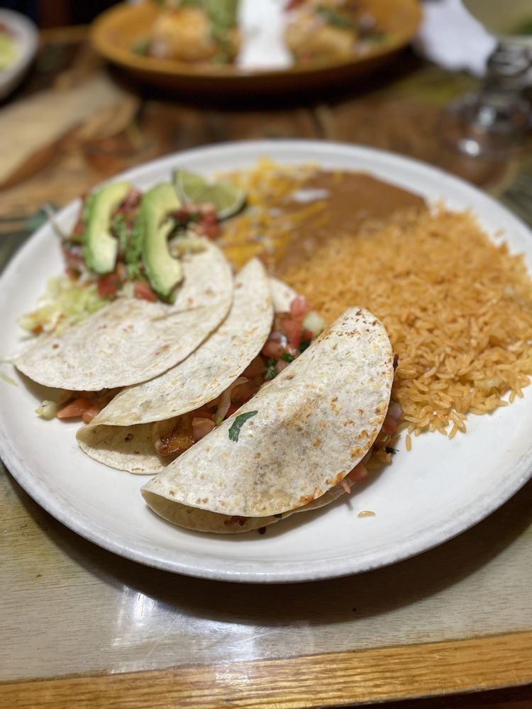 Hacienda Corona — Mexican restaurant in Lynn