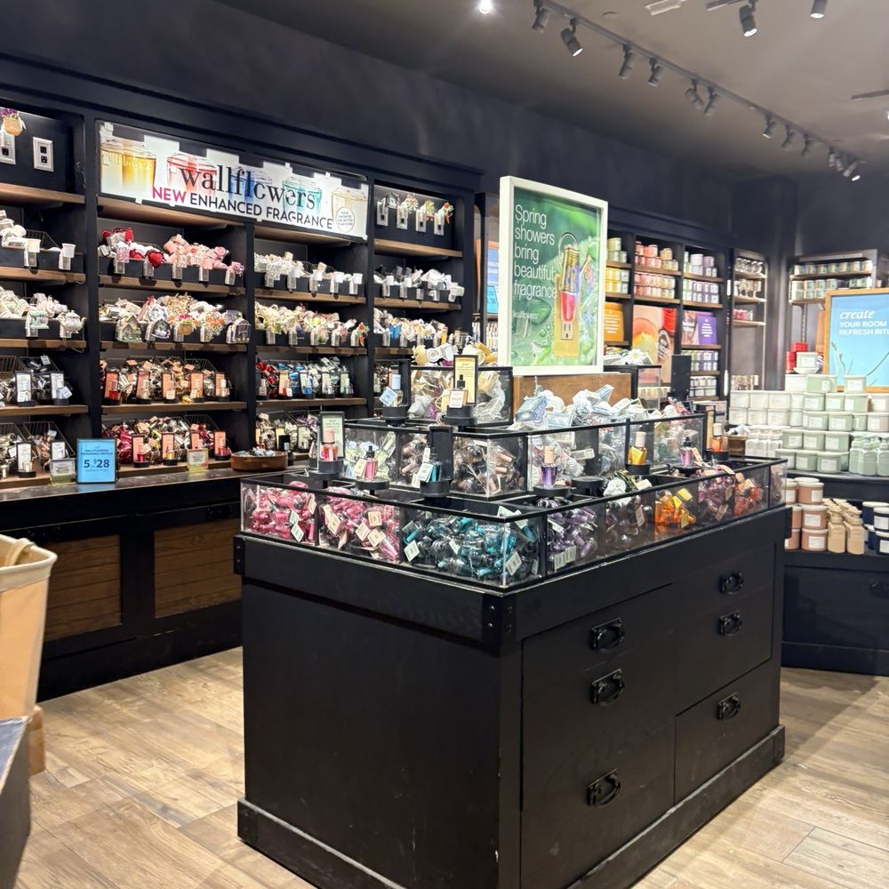 Bath & Body Works - Candle Stores Near Me - Tinley Park, Illinois Bath & Body Works - Candle Stores Near Me - Tinley Park, Illinois