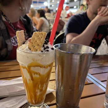 Silver Diner - S'mores Milkshake - Diners Near Me - Washington, DC, District of Columbia Silver Diner - S'mores Milkshake - Diners Near Me - Washington, DC, District of Columbia