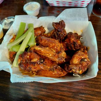 Showtown Bar & Grill - Bars Near Me - Gibsonton, Florida