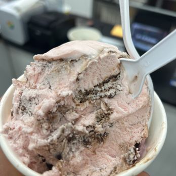 M 'n M Scoops - Extreme cherry or something?! Sooooo good - Ice Cream & Frozen Yogurt Near Me - Plymouth, New Hampshire M 'n M Scoops - Extreme cherry or something?! Sooooo good - Ice Cream & Frozen Yogurt Near Me - Plymouth, New Hampshire