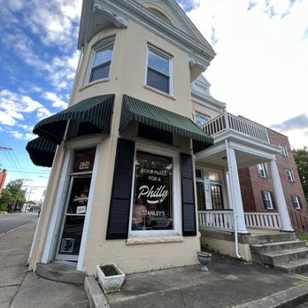 Stanley's - the front of the building - Sandwiches Near Me - Richmond, Virginia