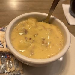 BozWellz Pub and Eaterie - Cheeseburger chowder