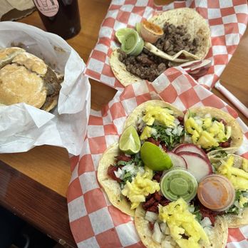 Mi Tradición - Torta Chilanga, tacos de bistec, tacos de pastor - Bakeries Near Me - Austin, Texas