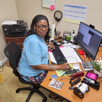Cell Phone Palace - Saundra Green Owner - Mobile Phones Near Me - Burgaw, North Carolina Cell Phone Palace - Saundra Green Owner - Mobile Phones Near Me - Burgaw, North Carolina
