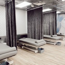The Lash Lounge