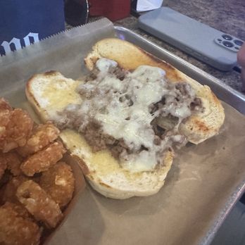 Geno's Bar & Grill - American Near Me - Omaha, Nebraska Geno's Bar & Grill - American Near Me - Omaha, Nebraska