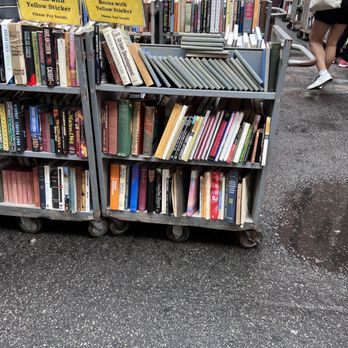 Brattle Book Shop - Outside books you can shop - Bookstores Near Me - Boston, Massachusetts