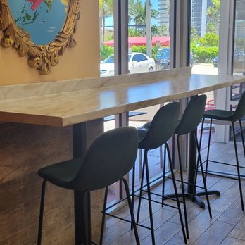 Love Brunch - seating by entrance - Juice Bars & Smoothies Near Me - Miami Beach, Florida Love Brunch - seating by entrance - Juice Bars & Smoothies Near Me - Miami Beach, Florida