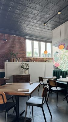 The Clover and the Bee by null