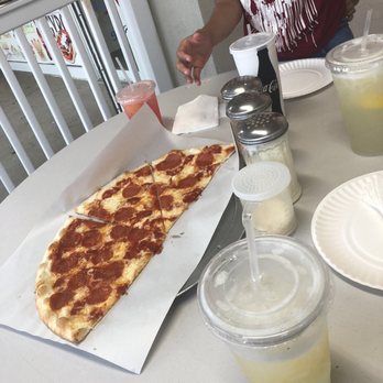 Piezanos - Fresh & delicious pepperoni pizza - Pizza Near Me - Ocean City, Maryland