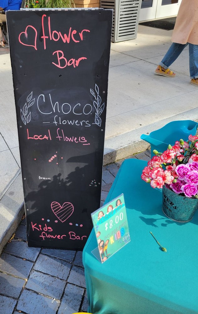 CHOCO FLOWERS Updated September 2024 Columbus, Ohio Desserts