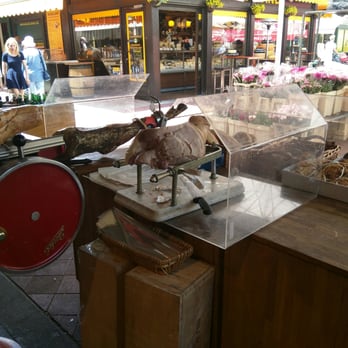 Naschmarkt - Public Markets Near Me - Vienna, 9