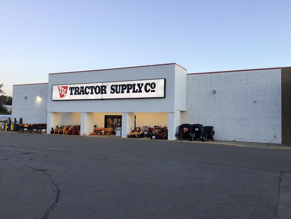 TRACTOR SUPPLY Updated August 2024 754 Perry Ave, Big Rapids