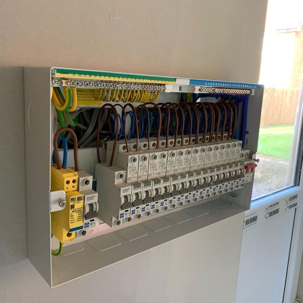 Slide of Walnut Emergency Electrician