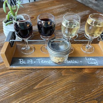 Lucky Vines Vineyard & Winery - Flight - Wineries Near Me - Dublin, Texas Lucky Vines Vineyard & Winery - Flight - Wineries Near Me - Dublin, Texas