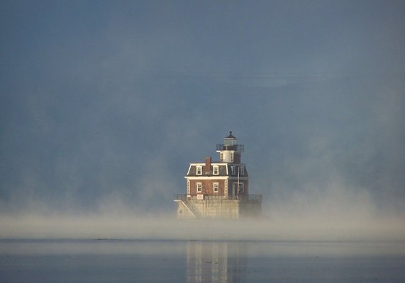 Hudson Athens Lighthouse by null