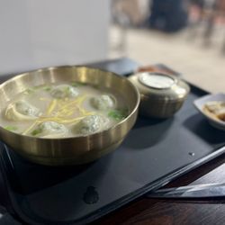 Sambong Korean Restaurant - Mandu guk