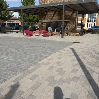 302 South - Patio - Burgers Near Me - Wheaton, Illinois