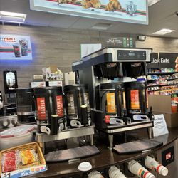 7-Eleven - Many coffee options