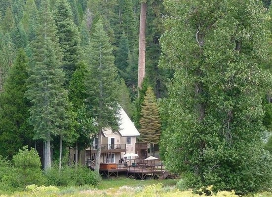 Yosemite Lodging at Big Creek Inn B&B by null