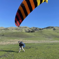 Lift Paragliding - Just after a landing at Ed Levin
