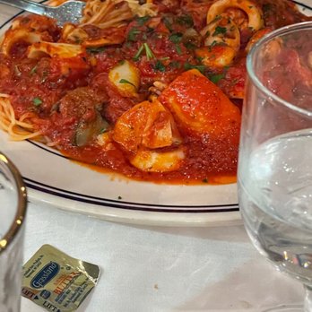 La Parma III Italian Restaurant - Seafood Marinara Seafood Sauce - Italian Near Me - Oceanside, New York La Parma III Italian Restaurant - Seafood Marinara Seafood Sauce - Italian Near Me - Oceanside, New York