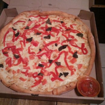 Main Street Pizza - Caprése pizza. Really, really good. - Pizza Near Me - Lake Placid, New York