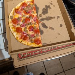 Liberty Pizza - Box size comparison half of a medium meat lovers.